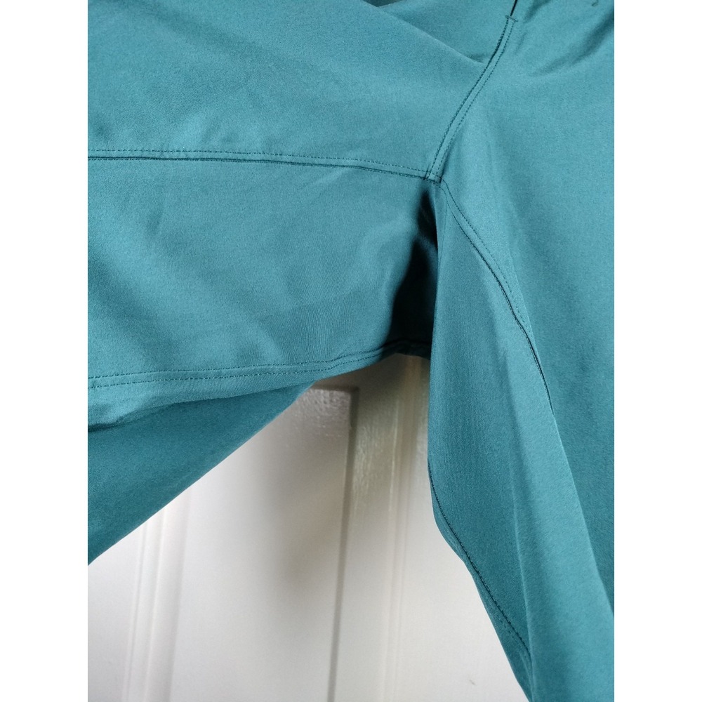 NWT Lululemon Pace Breaker Short 9" Size L Green Swift Athletic Gym Run LL - Picture 13 of 13